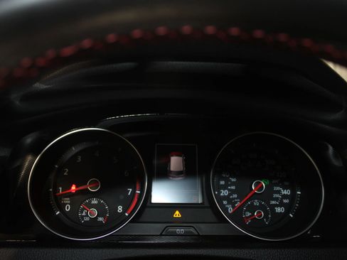 Used 2015 Volkswagen GTI S image 20