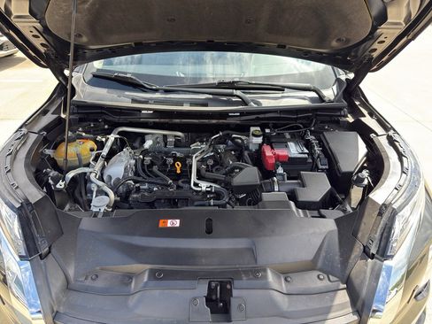 Used 2023 Mitsubishi Outlander SE image 37