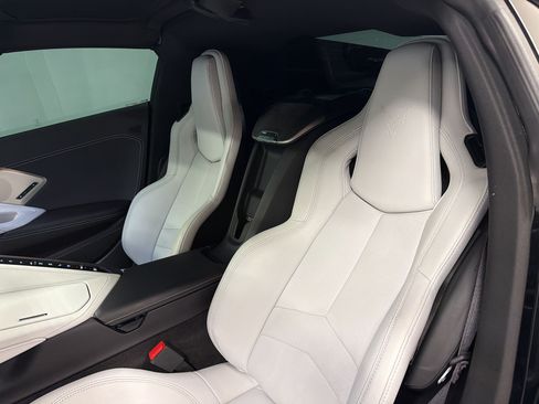 Used 2024 Chevrolet Corvette Z06 RWD image 21