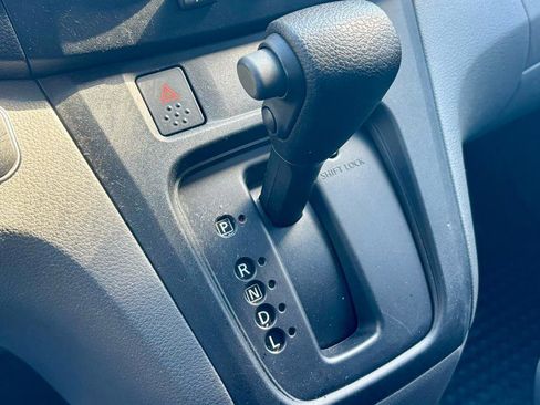Used 2018 Nissan NV200 SV FWD image 18