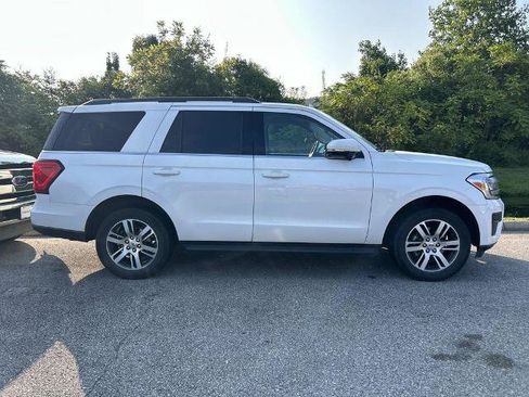 Certified 2024 Ford Expedition XLT AWD/4WD image 3
