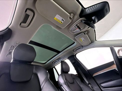 Used 2024 Volvo XC90 B6 Plus w/ Protection Package image 22