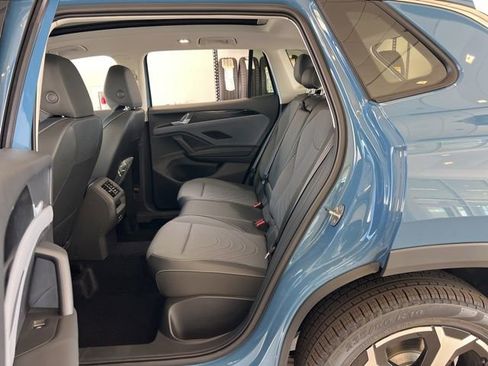 New 2026 Volkswagen Tiguan SE image 24