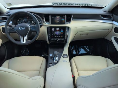 Used 2021 INFINITI QX50 Luxe AWD/4WD image 16
