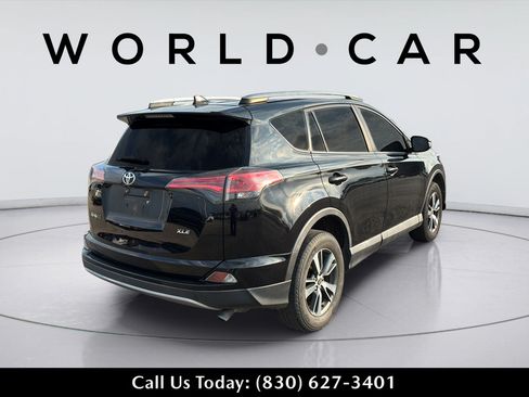 Used 2018 Toyota RAV4 XLE w/ Plus Extra Value Package FWD image 6