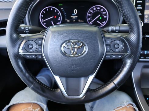 Used 2019 Toyota Avalon Touring FWD image 50