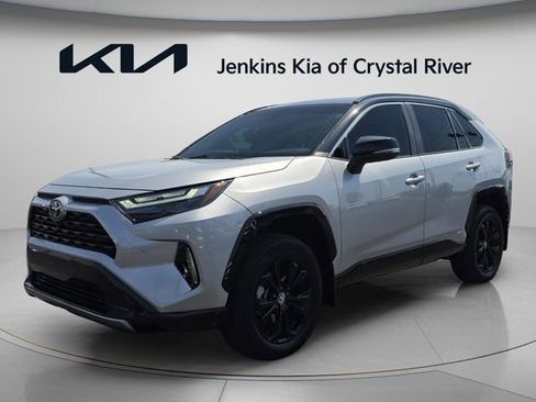 Used 2025 Toyota RAV4 XSE w/ Advanced Technology Package AWD/4WD image 16