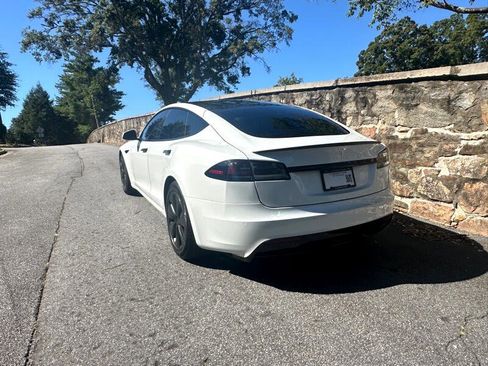 Used 2022 Tesla Model S AWD image 11