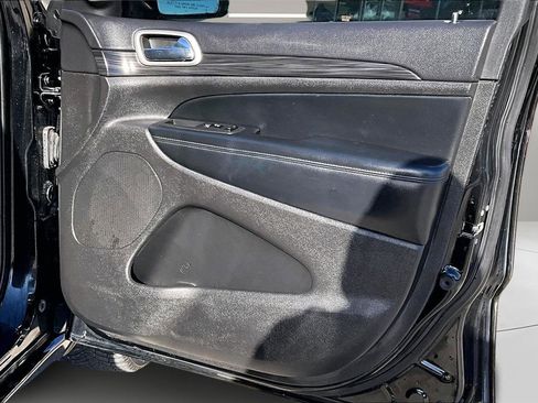 Used 2021 Jeep Grand Cherokee Laredo X image 26