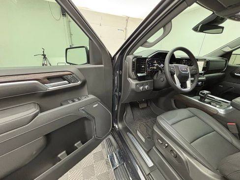 New 2025 GMC Sierra 1500 SLT w/ SLT Premium Plus Package image 17