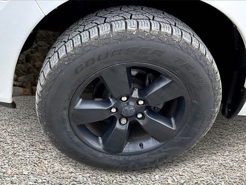 Used 2016 RAM 1500 Express image 9