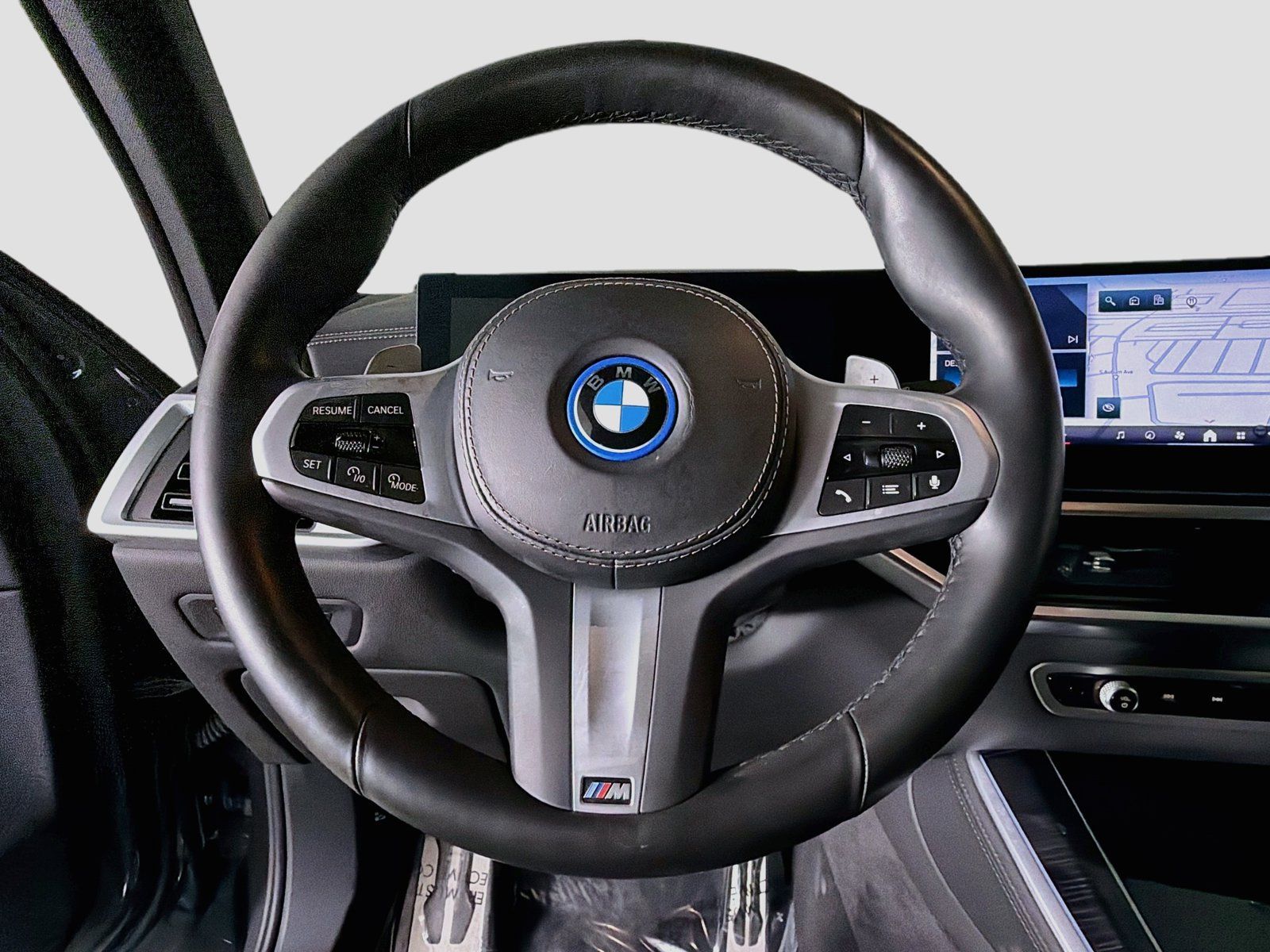 Certified 2024 BMW X5 xDrive50e w/ M Sport Package AWD/4WD image 11