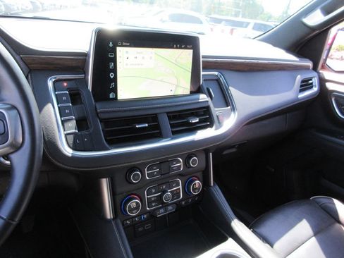 Certified 2024 Chevrolet Suburban Premier AWD/4WD image 34