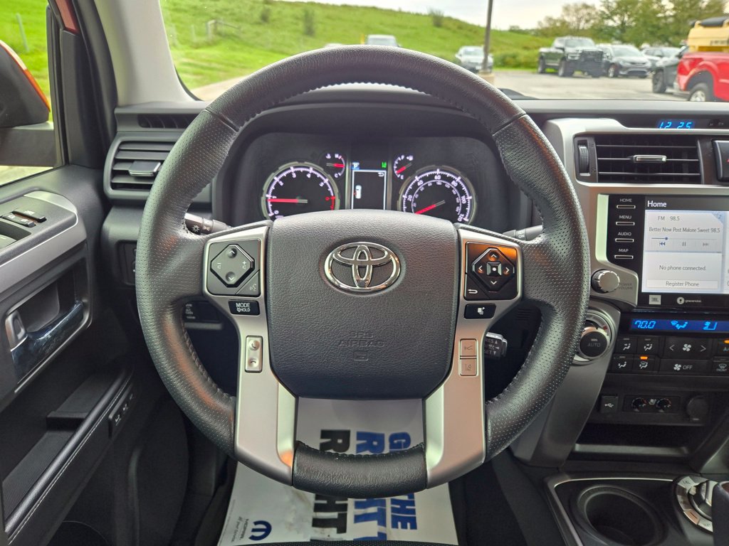 Used 2021 Toyota 4Runner Limited AWD/4WD image 18