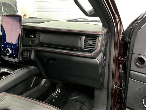 Used 2023 Ford Expedition Max Limited image 16