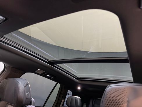 New 2026 Cadillac Vistiq Sport image 15