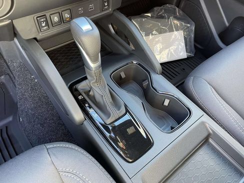New 2026 Nissan Frontier SV w/ All-Weather Content Package RWD image 20