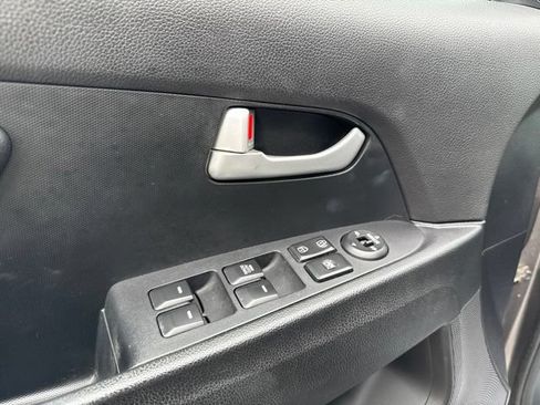 Used 2014 Kia Sportage LX AWD/4WD image 24