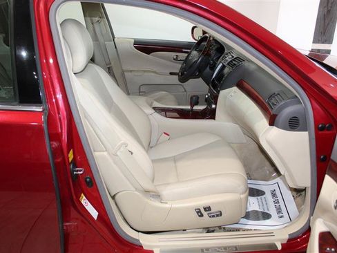 Used 2012 Lexus LS 460 AWD w/ Comfort Pkg image 27