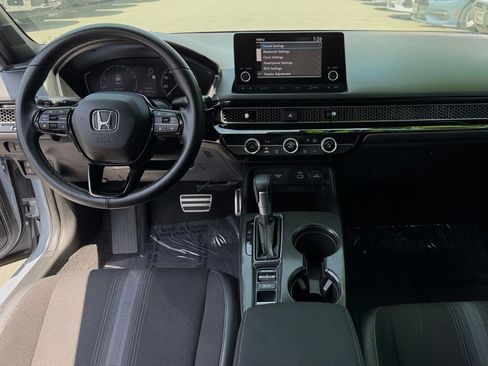 Used 2024 Honda Civic Sport image 29