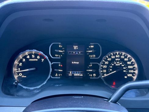 Used 2018 Toyota Tundra SR5 AWD/4WD image 55