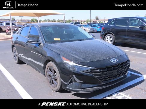 Used 2022 Hyundai Elantra SEL w/ Convenience Package FWD image 1