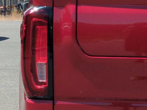 Used 2024 GMC Sierra 1500 SLT w/ SLT Premium Package AWD/4WD image 48
