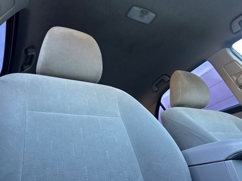 Used 2012 Toyota Corolla L image 19