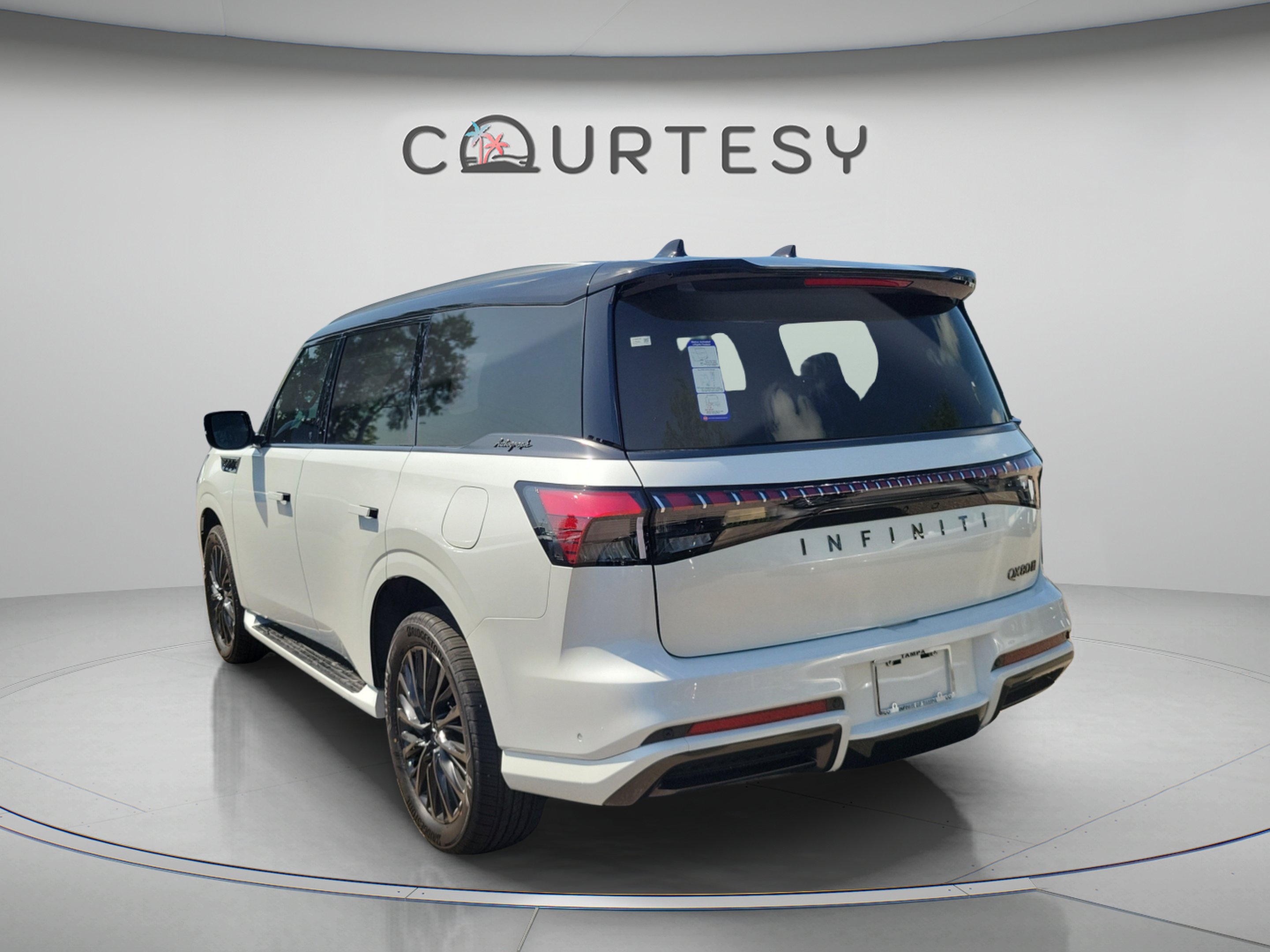 New 2027 INFINITI QX80 Autograph w/ Premium Cargo Package AWD/4WD image 2