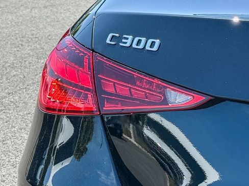 Used 2025 Mercedes-Benz C 300 4MATIC Sedan image 9