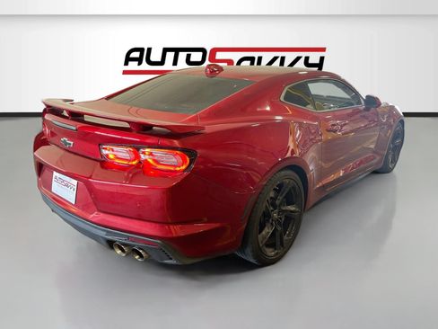 Used 2023 Chevrolet Camaro SS RWD image 7