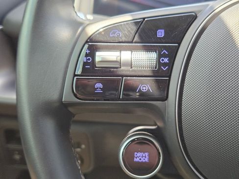 Used 2025 Hyundai Ioniq 6 SE RWD image 21