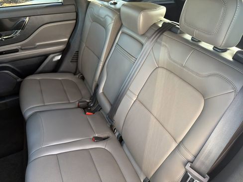 Used 2023 Lincoln Corsair Reserve w/ Equipment Group 202A image 17