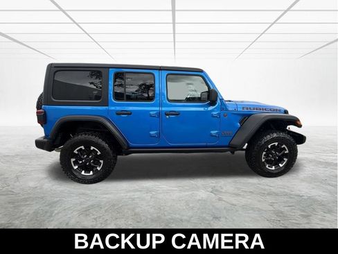 Used 2025 Jeep Wrangler Unlimited Rubicon AWD/4WD image 4