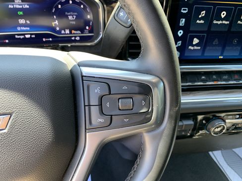 Used 2025 Chevrolet Silverado 1500 LT AWD/4WD image 25