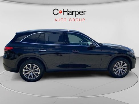 Used 2025 Mercedes-Benz GLC 300 image 2