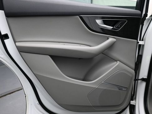 Used 2020 Audi Q7 3.0T Premium Plus image 18