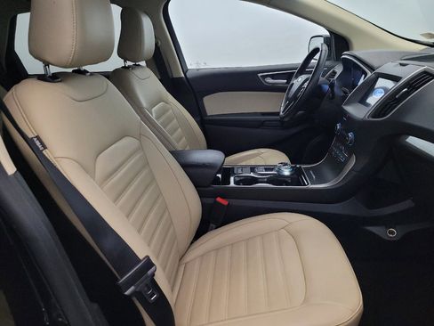 Used 2020 Ford Edge SEL image 21