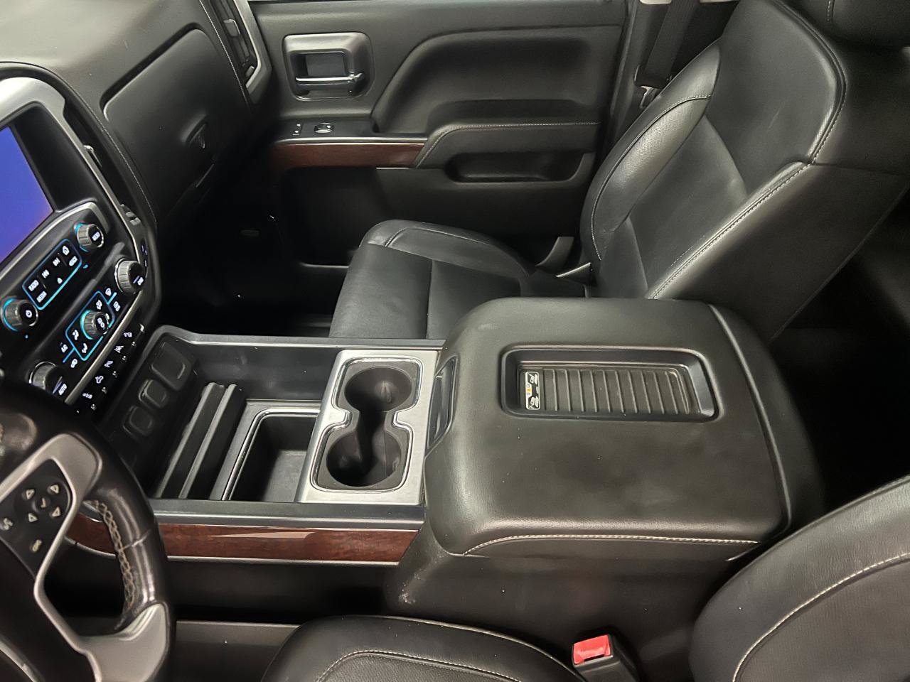 Used 2018 GMC Sierra 1500 SLT AWD/4WD image 36