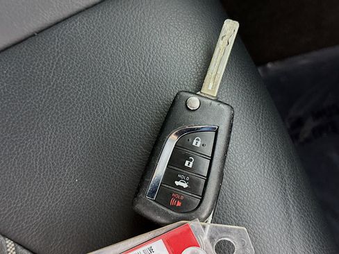 Used 2023 Toyota Camry SE FWD image 32