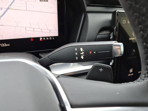 New 2026 GMC Terrain Elevation w/ Elevation Premium Package image 17