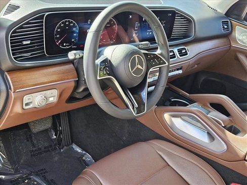 Used 2024 Mercedes-Benz GLE 450 4MATIC image 10
