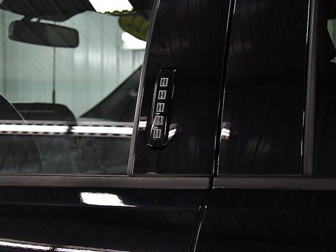 Used 2022 Ford F150 XLT w/ Equipment Group 302A High image 15