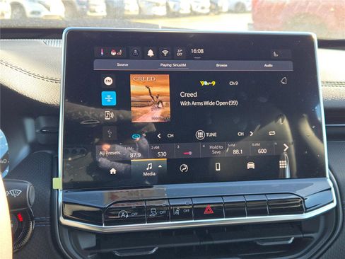 New 2026 Jeep Compass Latitude image 26