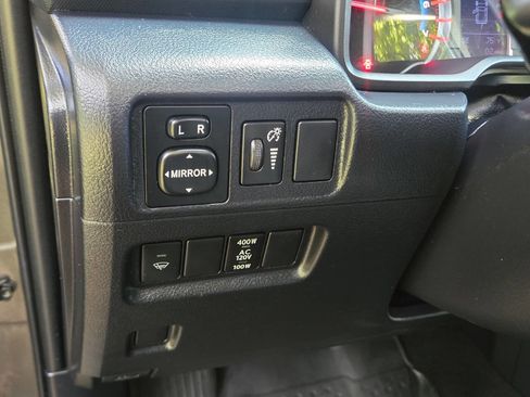 Used 2019 Toyota 4Runner SR5 Premium AWD/4WD image 28