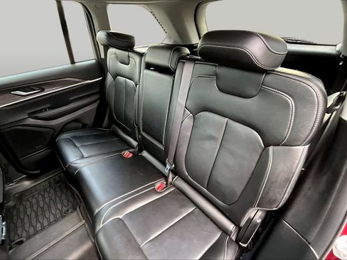 Used 2023 Jeep Grand Cherokee Limited w/ Black Appearance Package RWD image 21