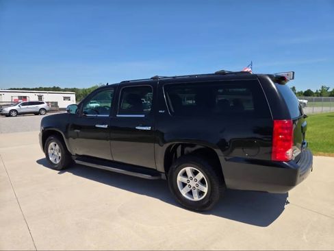 Used 2011 GMC Yukon XL SLT RWD image 7