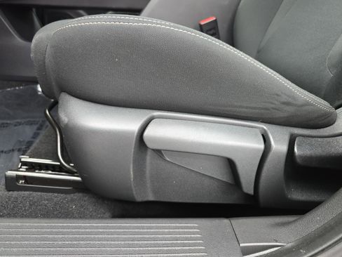 Certified 2023 Nissan Rogue S image 27