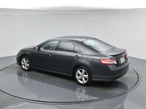 Used 2010 Toyota Camry SE image 41