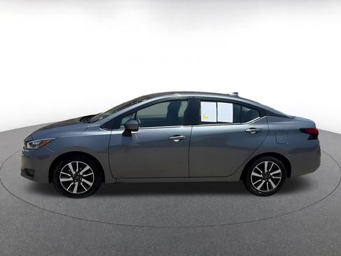Used 2025 Nissan Versa SV FWD image 9
